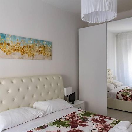 Modern Apartment Near Ponte Vecchio. フィレンツェ エクステリア 写真