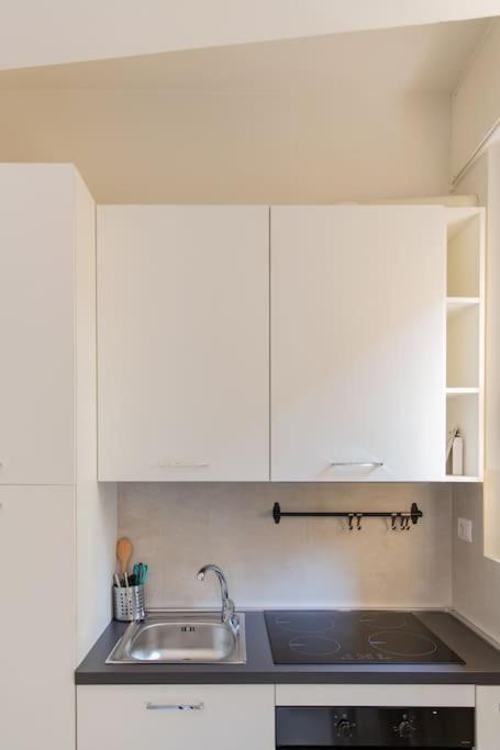 Modern Apartment Near Ponte Vecchio. フィレンツェ エクステリア 写真